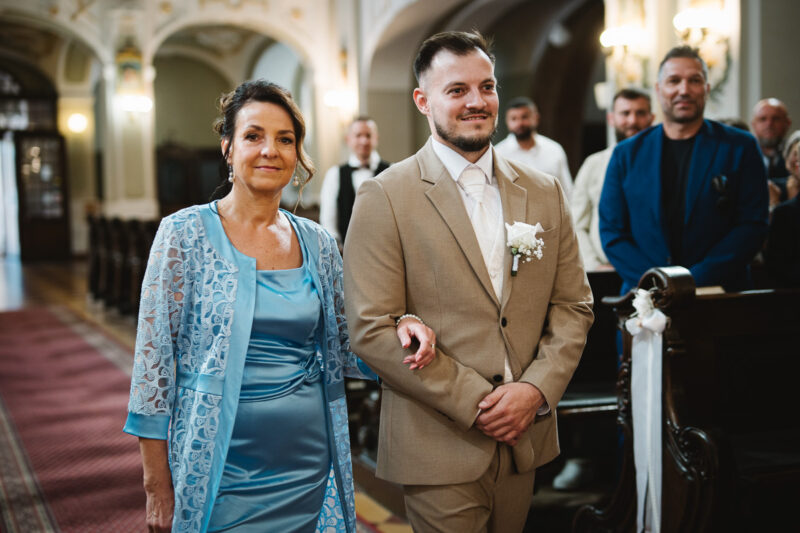 ženích a nevesta - svadobné fotenie portréty Suchý vrch, Banská Bystrica