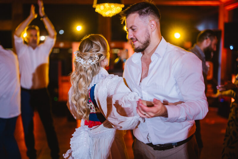 ženích a nevesta - svadobné fotenie portréty Suchý vrch, Banská Bystrica